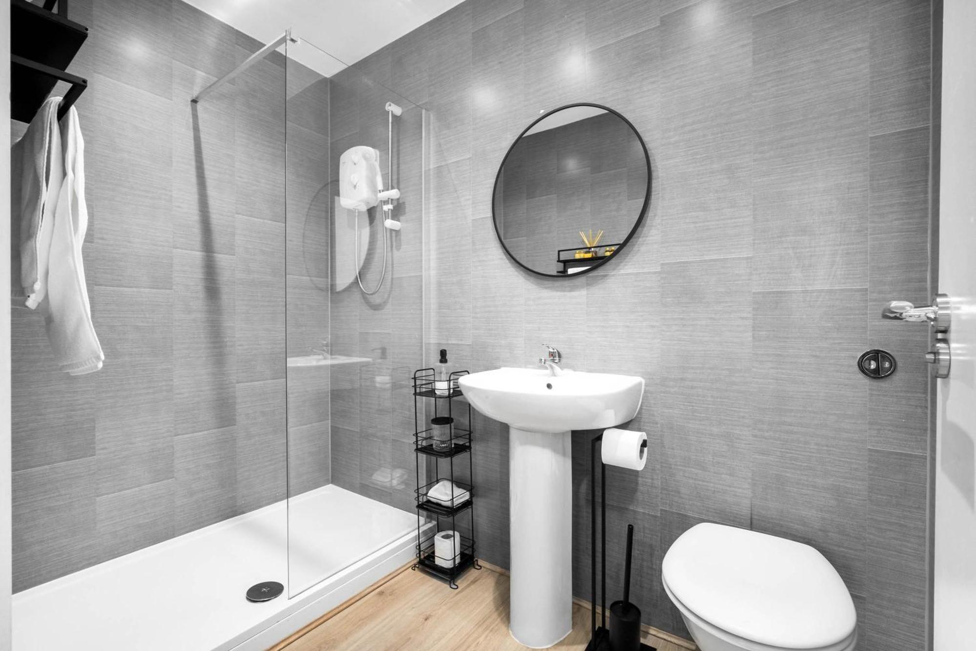 Luxe Apartment With Private Parking In Gated Complex - Close To Jq & City Centre - Top Rated - 7Sh バーミンガム エクステリア 写真